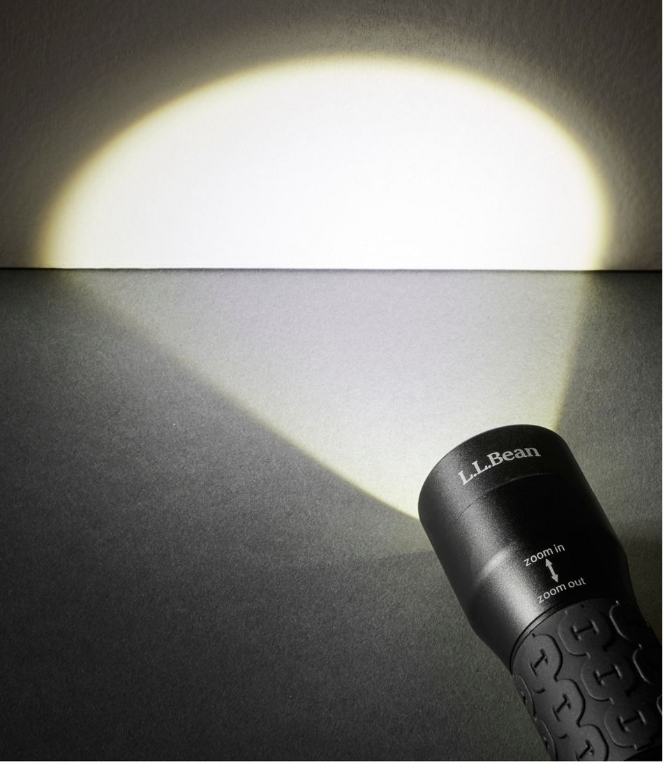 Trailblazer Zoom Flashlight L.L.Bean Top Pick